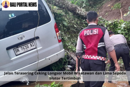 Jalan Terasering Ceking Longsor Mobil Wisatawan dan Lima Sepeda Motor Tertimbun